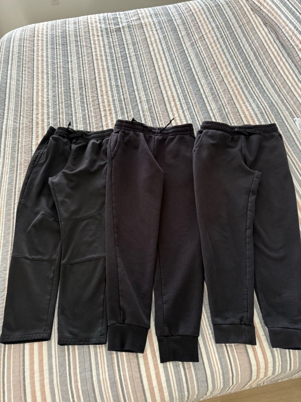 Xersion Black Kids Jogger Sweatpants - Set of 3